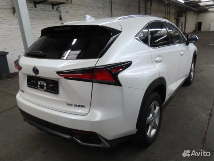 В разборе Lexus NX Z10
