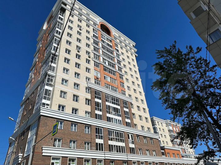 3-к. квартира, 83 м², 5/17 эт.