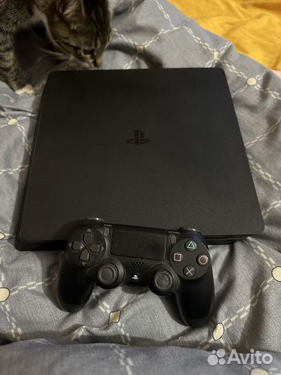 Sony Playstation 4 Slim