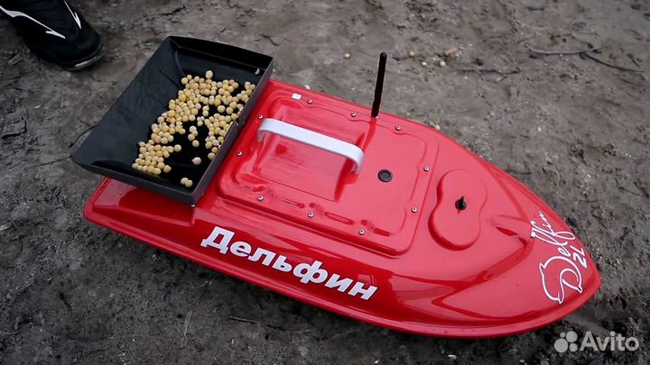 Прикормочный кораблик