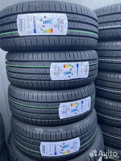Nokian Tyres Hakka Green 3 215/55 R16 97V
