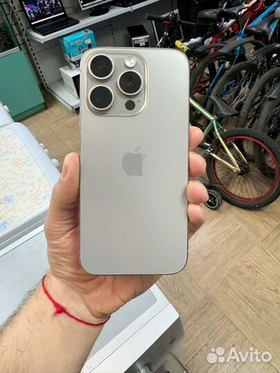 iPhone 15 Pro, 256 ГБ