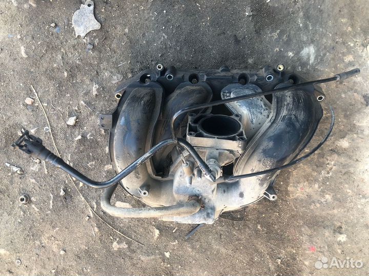 Коллектор впускной Ford Focus 1 седан 2.0