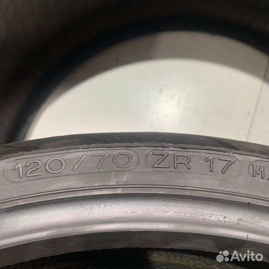 Mотошина Б/У 120 70 ZR17 Michelin