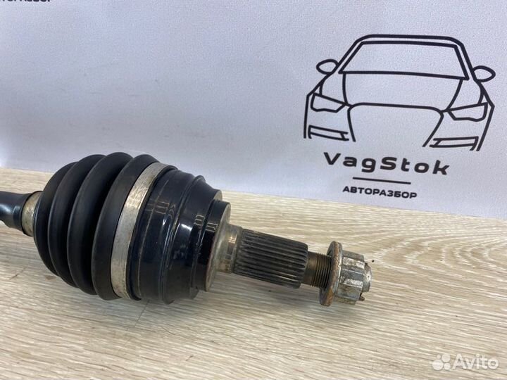 Привод передний передний Audi Q7 4L 3.0 CGW 2011