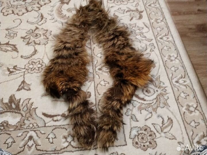 Меховой воротник енота