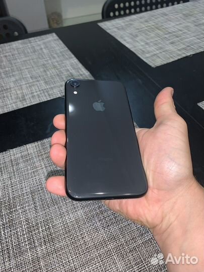Телефон iPhone xr 64 gb