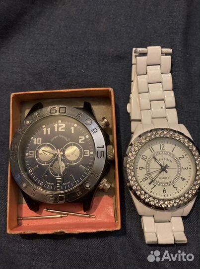 Часы Кварцевые