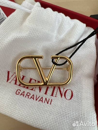 Брошь Valentino