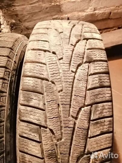 Kumho I'Zen KW31 215/60 R17 96R