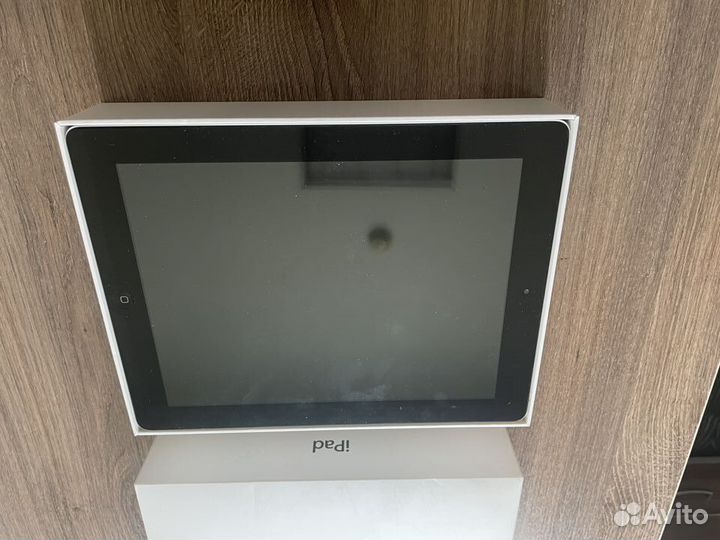 Планшет Apple iPad 3 32Gb Wi-Fi Black (MC706RS/A)