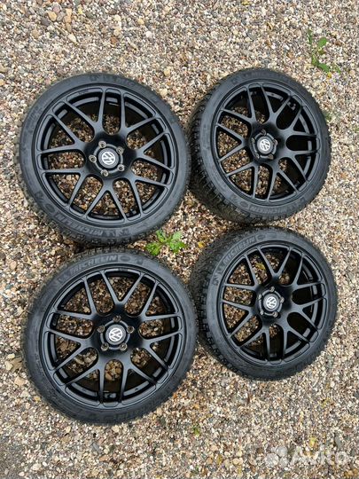 Зимний комплект на литых дисках (225/40/R18)