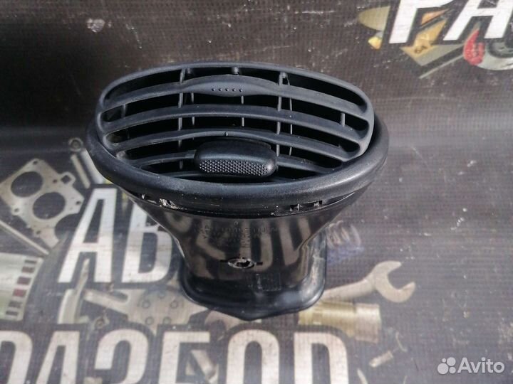 Дефлектор воздушный на Форд фокус 1