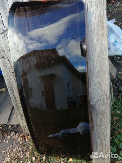 Заднее стекло ваз 2106