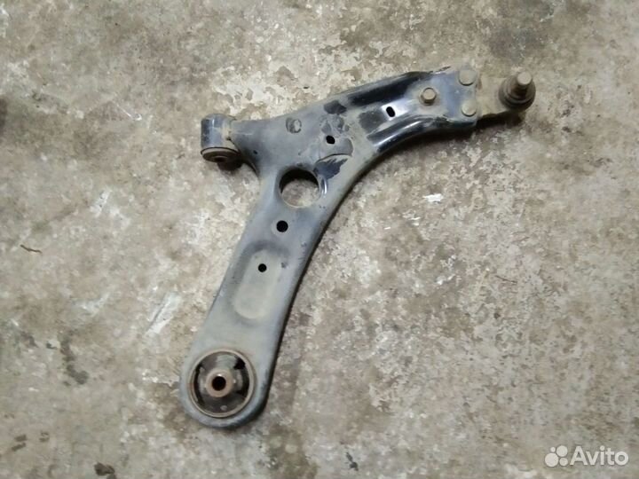 Рычаг передний правый и левый Хендай I30 GD