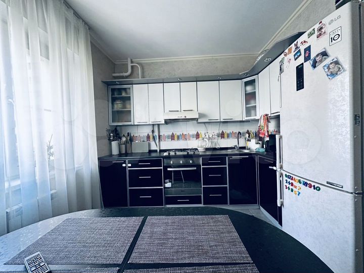 2-к. квартира, 55,5 м², 1/10 эт.