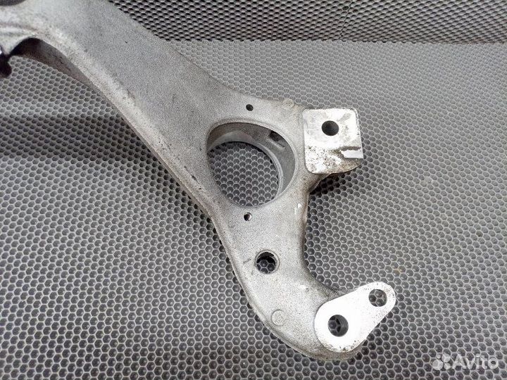 Балка крепления двигателя VW Touareg/Cayenne/Q7