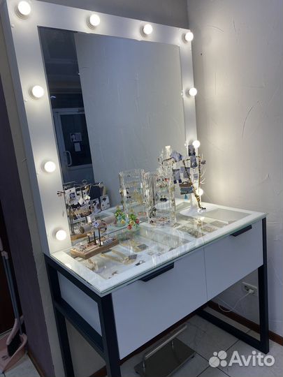 Сдаю в аренду рабочие места в салоне красоты