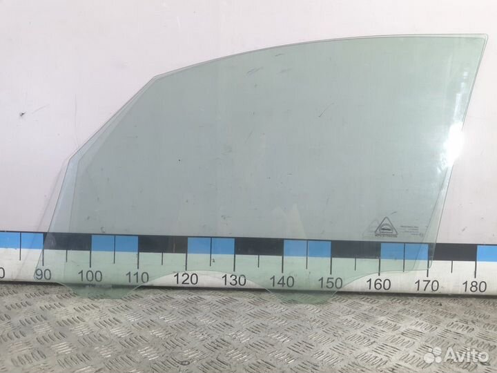 Б/У Стекло двери передней правой#001
