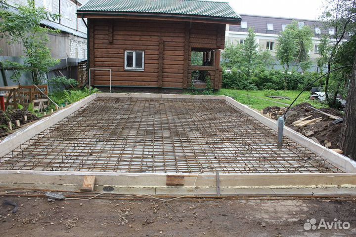 Бригада строителей