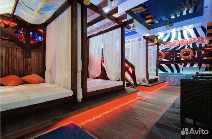 Абонемент в фитнес клуб с бассейном