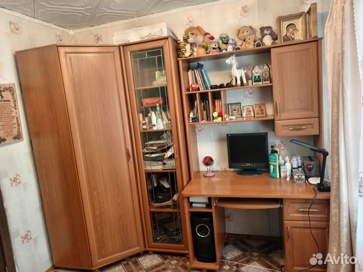 Уголок школьника бу