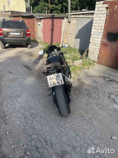Suzuki GSX 1000 r