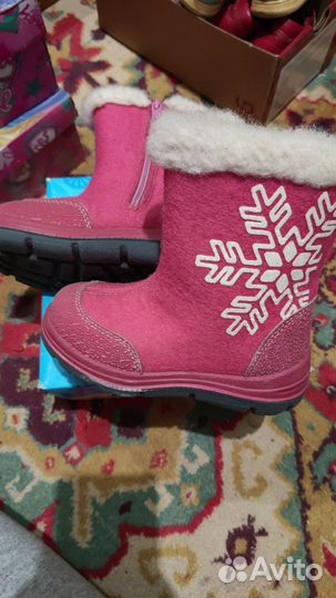 Обувь для девочки размер 22,25-30