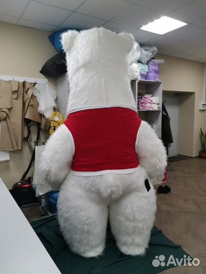 Новогодний костюм для ростового белого медведя