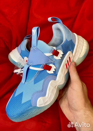 Баскетбольные кроссовки adidas Trae Young 1