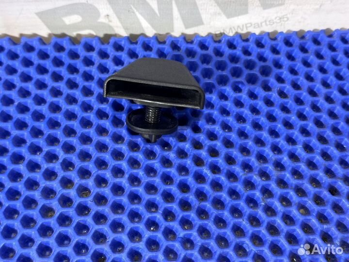 Держатель ремня задней полки BMW E60