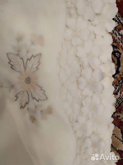 Скатерть новая с салфетками