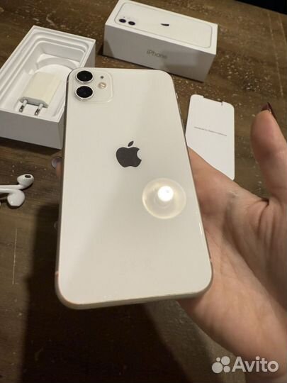 iPhone 11, 128 ГБ