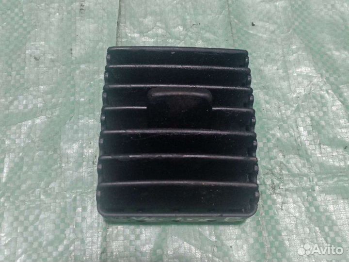 Дефлектор воздушный Opel Vectra B седан 1.6I