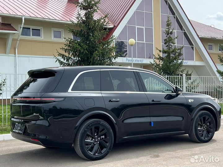 LiXiang L8 1.5 AT, 2024, 1 км