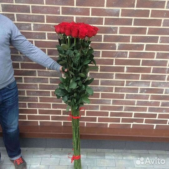 Метровые розы Доставка цветов