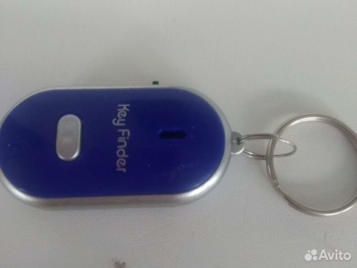 Брелок на ключи.ключи не потеряйка свисток