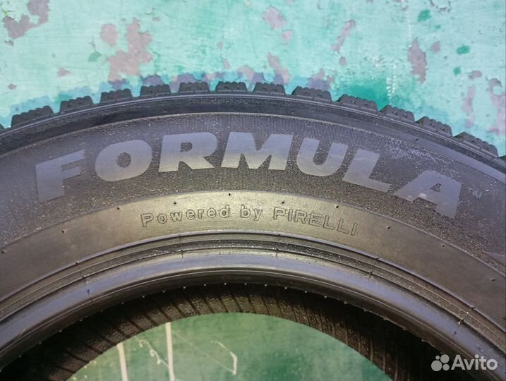 Pirelli Formula Ice 235/65 R17