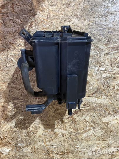 Абсорбер Фильтр угольный VW Touareg GP 02-10