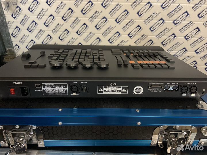 Пульт DMX MA lighting OnPC command wing