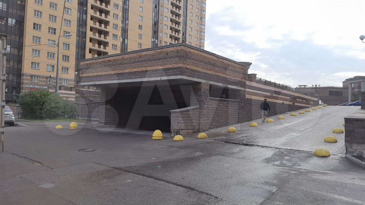 Машиноместо, 15 м²