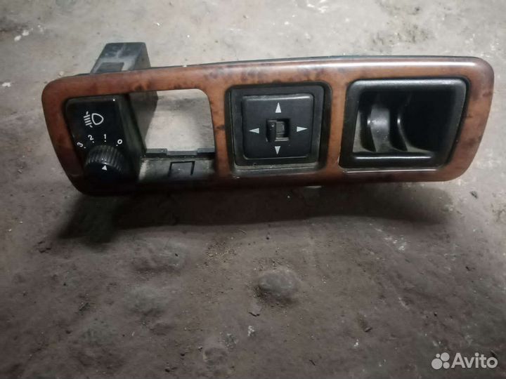 Блок управления зеркалами Kia Clarus