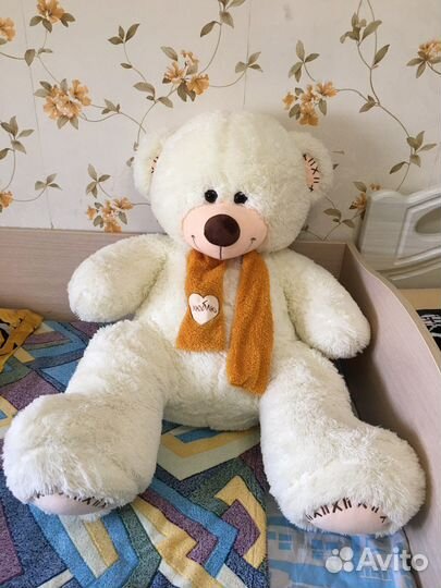 Плюшевый медведь
