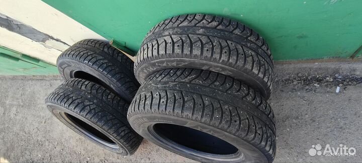 Bridgestone Ice Cruiser 7000 235/65 R17 108