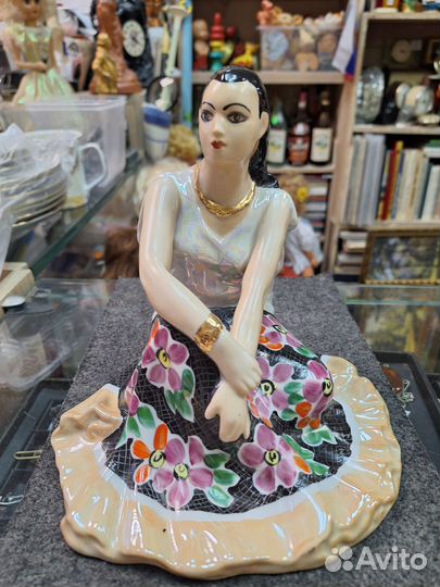 Статуэтка Цыганка дулево