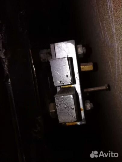 Дверь входная металлическая