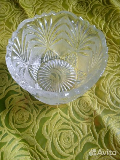 Хрустальная ваза