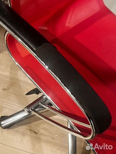 Компьютерное кресло