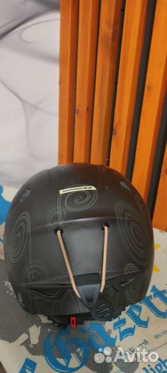 Горнолыжный шлем