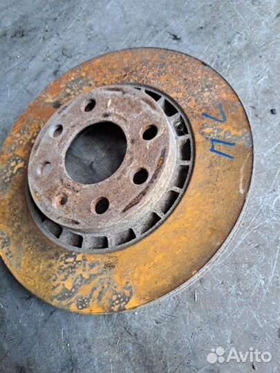 Диск тормозной передний Opel Vectra B